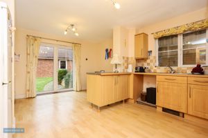 Kitchen/Breakfast Room- click for photo gallery